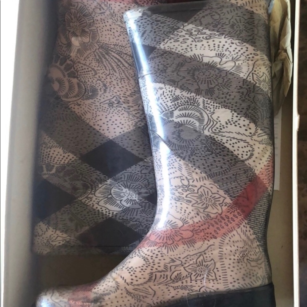 Burberry Rainboots